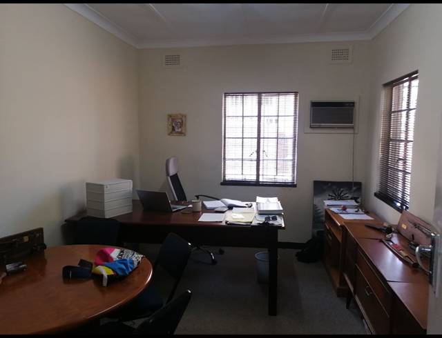637M² OFFICE FOR SALE IN PINETOWN CENTRAL